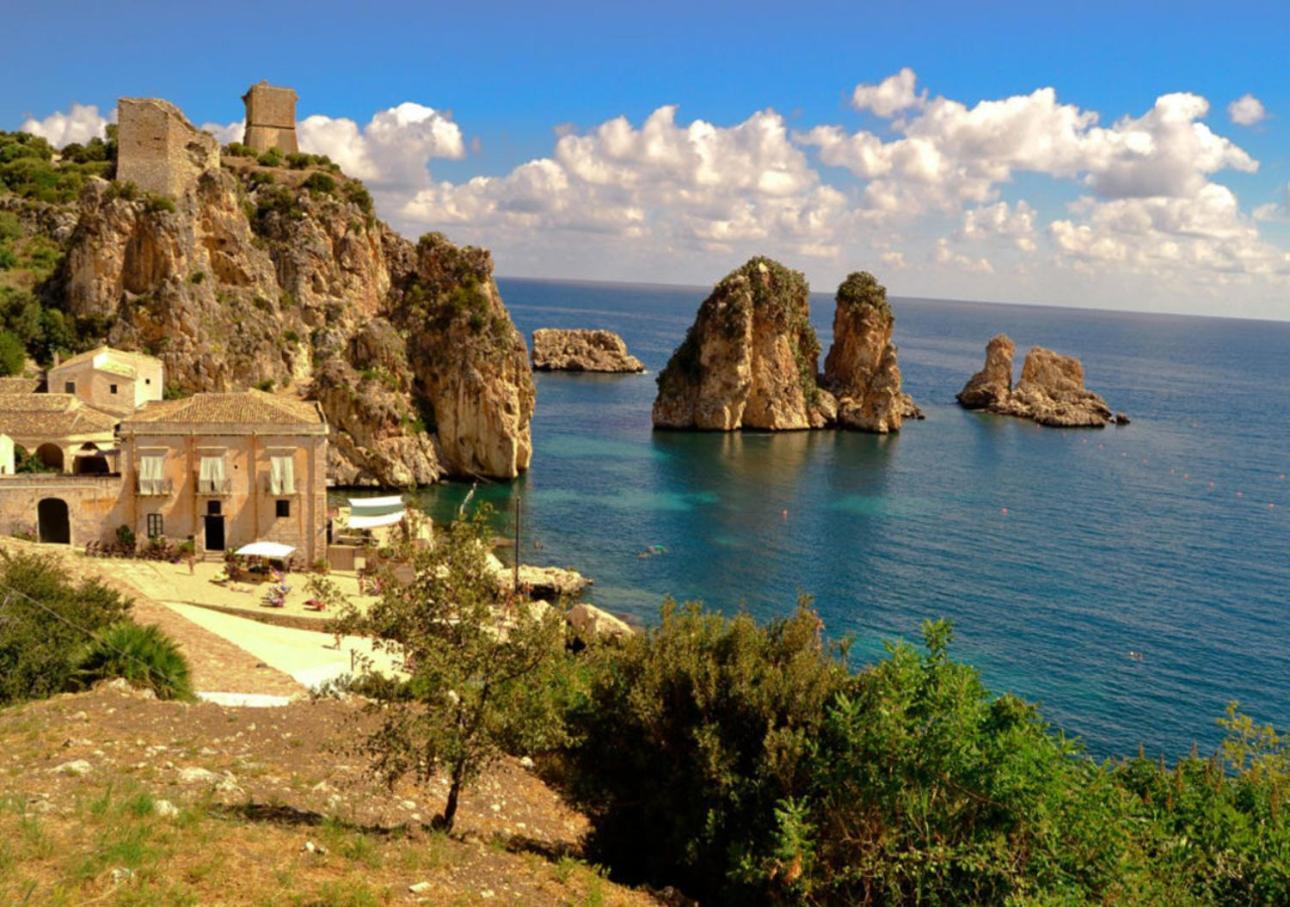 Casa Vacanza La Finestra Sul Porto Castellammare del Golfo Exterior photo